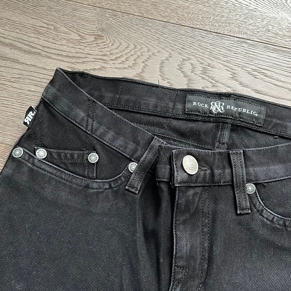 Women’s Rock & Republic Flare Jeans - Picture 4 of 5